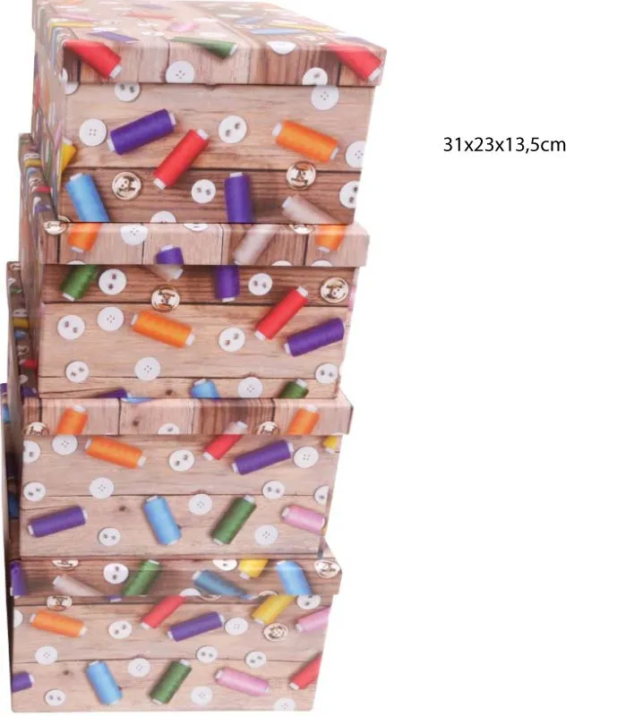 Darilna škatla kartonska gumbi in sukanci 31x23x13,5cm