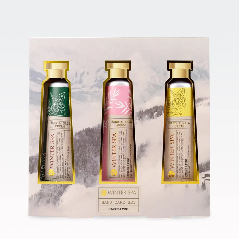 Set za nego rok WINTER SPA, (3x 60ml krema za roke in nohte), z vonjem Ginger & Mint, v darilni škatli