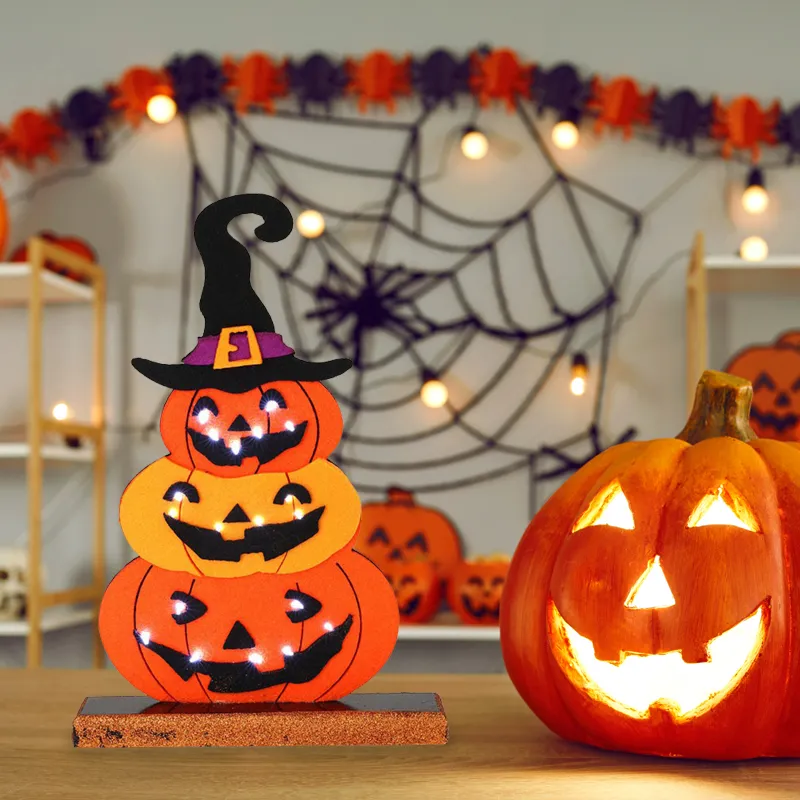Dekoracija za halloween, iz filca na PVC podstavku, z LED lučko, 31cm, sort.