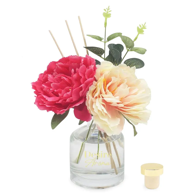 Osvežilec zraka s palčkami, ter dekorativnim cvetjem, Peony & Blush Suede, 200ml, v darilni embalaži