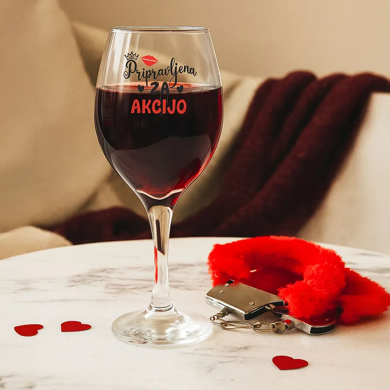 Set, kozarec za vino in lisice, "Pripravljena za akcijo", 370ml