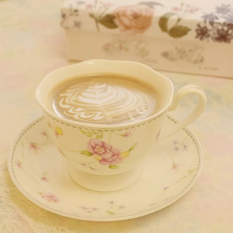 Set skodelic za kavo s podstavki 6/1, cvetlični motiv, porcelan, 200ml