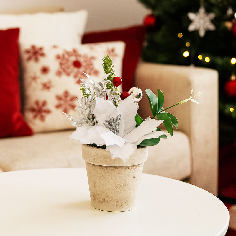 Božična dekoracija v lončku, umetna masa, 11.5x11.5x20cm, sort.