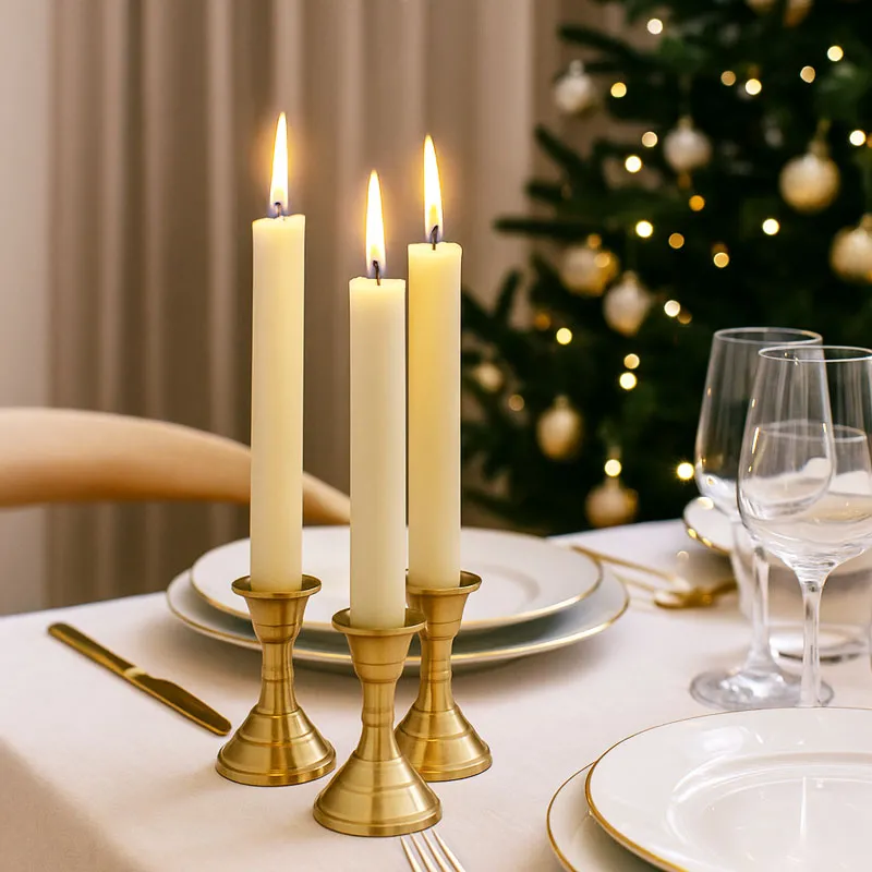 Svečnik ,zlat, aluminij, 8cm, sort.