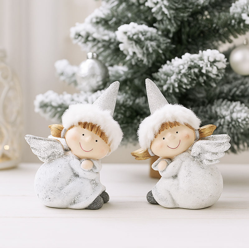 Angel, punčka sedeča s kapo, polimasa, 10cm, sort.