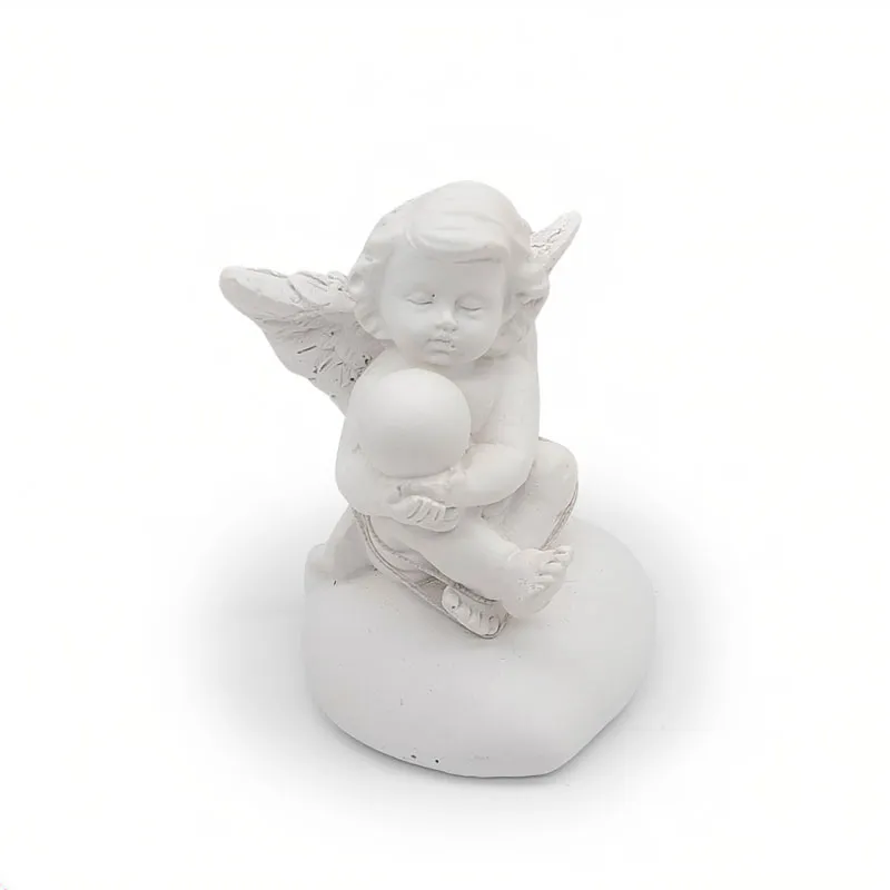 Angel, sedeč na srčku, s kroglo, z LED lučko, polimasa, 6x5.5x8.5cm