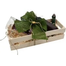 DARILO: lesena škatla, vrč za pivo, pivo, usnjeno držalo, figura lovec