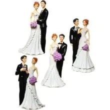 Poročni par z vijoličnim šopkom, 22 cm, polymasa