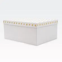 Darilna škatla kartonska, bela, z zlatimi srčki na pokrovu, 35x27x15.5cm