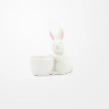 Zajec velikonočni, s polovico jajčke, bel, porcelan, 10x5x12cm