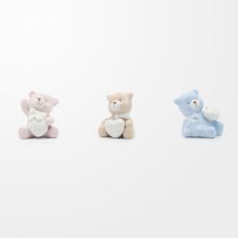 Medvedek, sedeč, s srčkom, pastelne barve, porcelan, 4x4.5x5.5cm, sort.