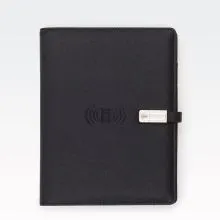 Rokovnik, črn, z magnetnim zapiranjem, A5, 100 strani + Power Bank, Bluetooth