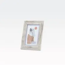 Okvir za sliko, bel s črtami, plastična masa, 10x15cm