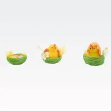 Piščanček/jajčke v gnezdu, velikonočna dekoracija, bombaž/plastika, 5cm, sort.