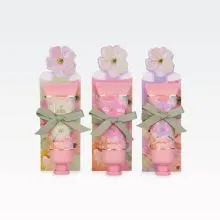 Darilni set, BLOSSOM, 2/1, (60ml krema za roke in nohte, pilica za nohte z dekoracijo), z vonjem jasmin/breskev, v darilni embalaži