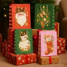 Vrečka darilna, božična, z napisom, 40x30x12cm, sort.