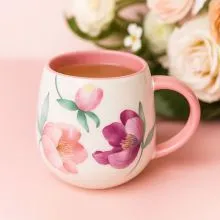 Skodelica, motiv cvetja, kitajski porcelan, 5.32dcl, v darilni škatli