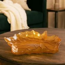 Pladenj steklen, javorjev list, 26,3x25.5x4cm, sort.