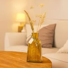 Vaza steklena, 9.5x19cm, sort.