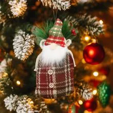 Obesek božični, palček v vreči za darila, karirast, poliester/bombaž, 18x9cm