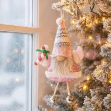 Obesek božični, palček z roza kapo z božičnim motivom,  ter glitri, s kraguljčki, poliester, 20x14cm, sort.