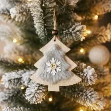 Obesek božični, smrekica s krznom, siva, MDF, 9-10cm