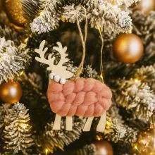 Obesek božični, jelenček, natur z roza volno, MDF,8.5cm