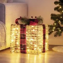 Dekoracija božična z led lučkami, v obliki darila, srebrn ratan s karirasto pentljo, za notranjo uporabo, 30 LED, 8 funkcij, 20cm