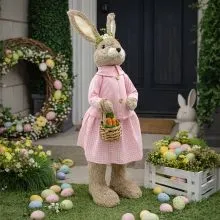 Zajkla velikonočna v roza obleki, naravni material/blago, 77cm