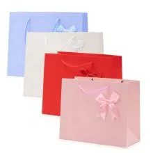 Vrečka darilna, 32x26x10cm, enobarvna, s pentljo, sort.