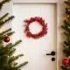 Venček božični za na vrata, rdeče jagodičevje, 30cm